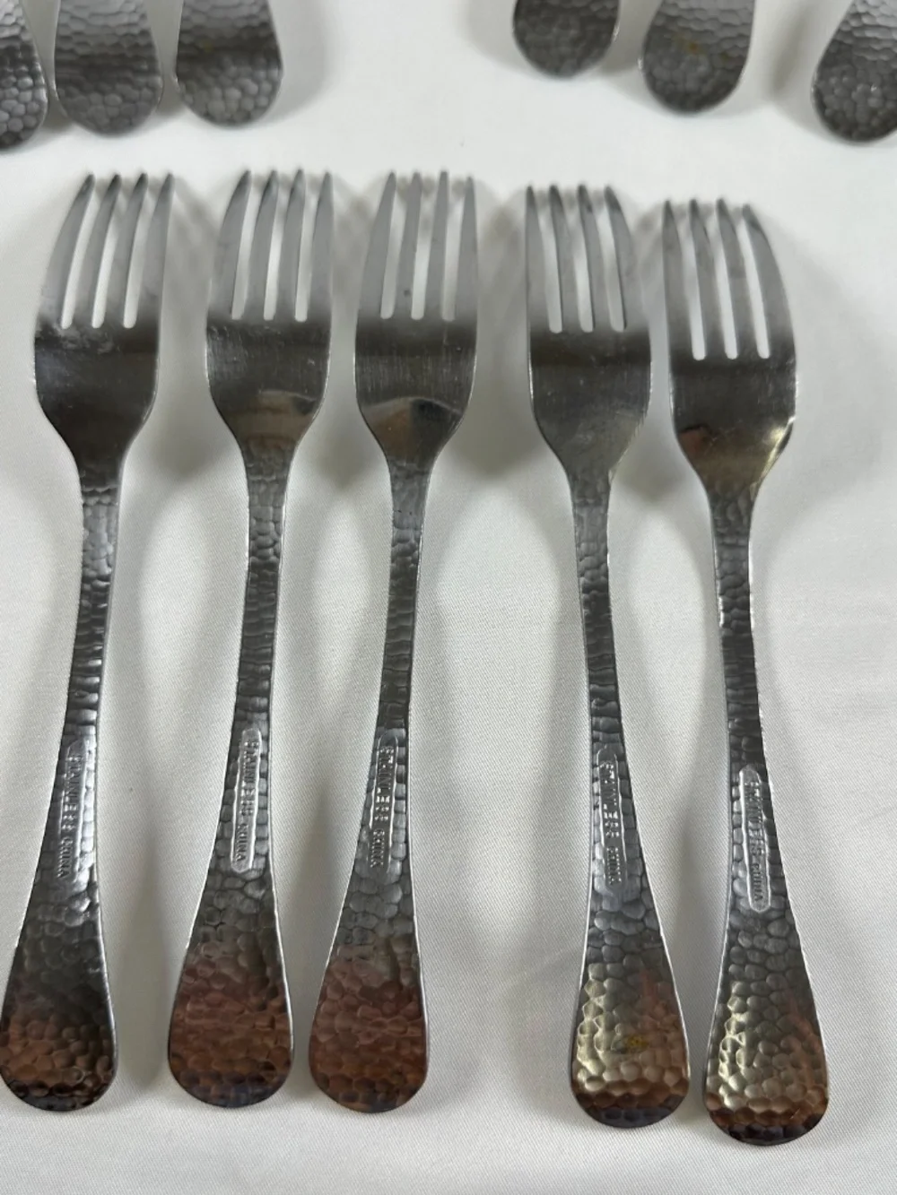 Stainless China Flatware, 17 Piece, Hammered Silver Pattern, Dinner, Salad, Soup